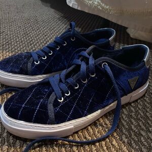 Guess Men's Navy Velvet Sneakers